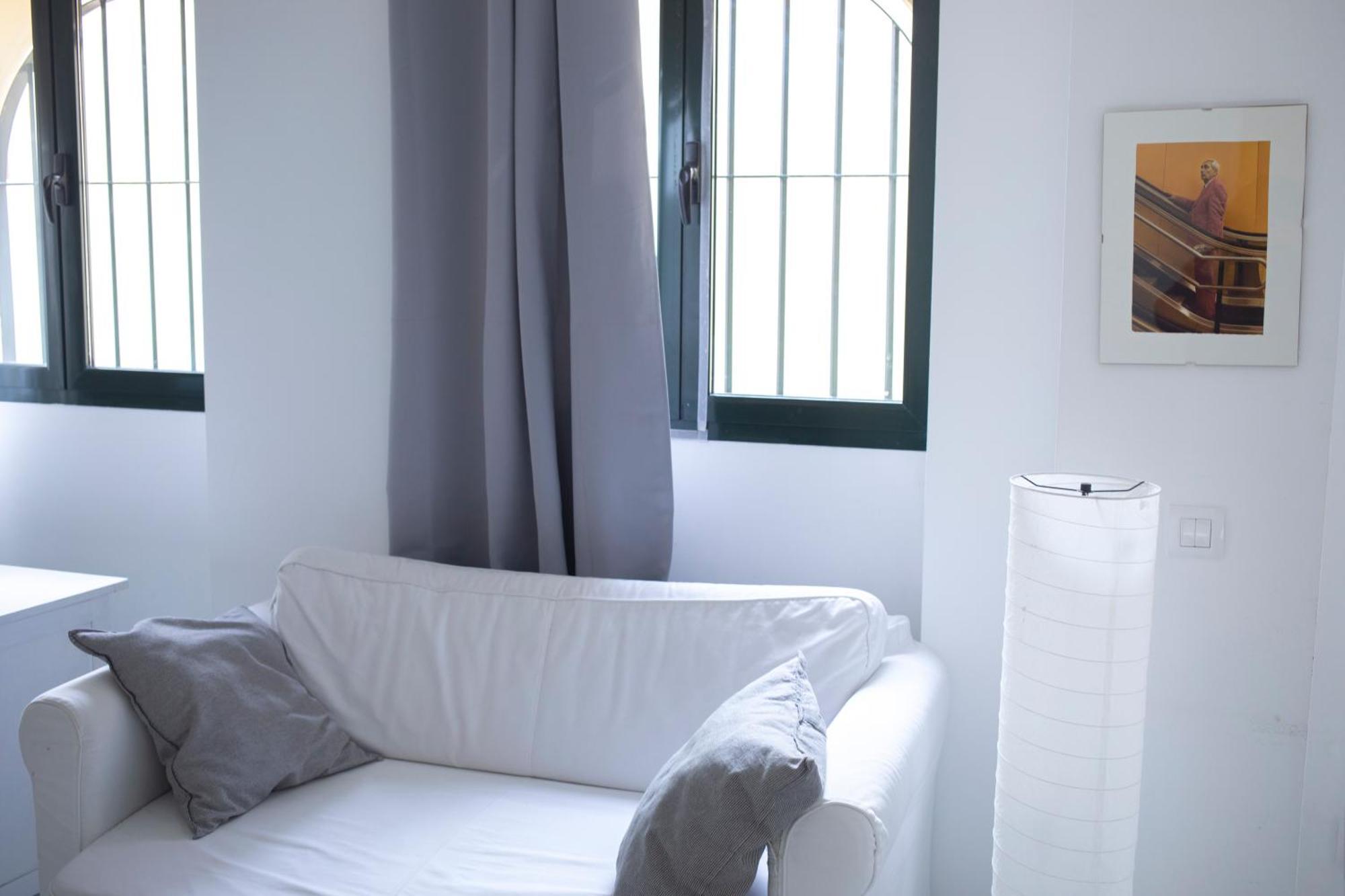 Apartment Atico Con Balcon En Pleno Centro Sevilla